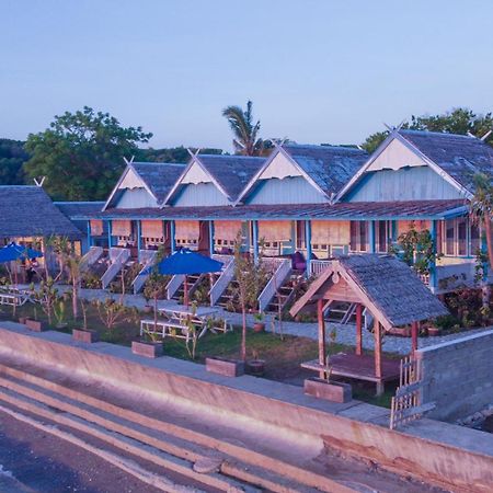 Moyo Island Resort Exteriér fotografie