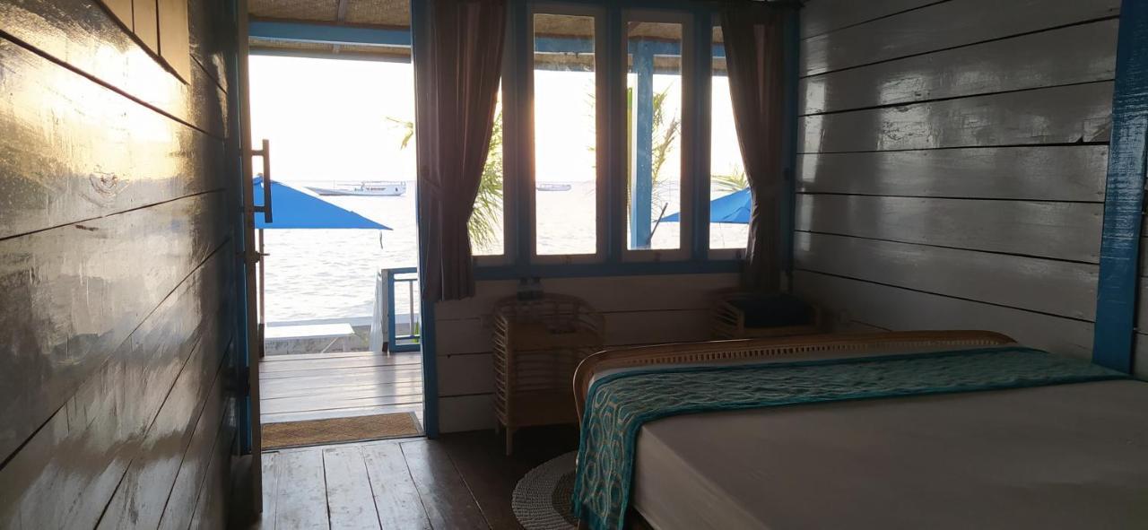 Moyo Island Resort Exteriér fotografie
