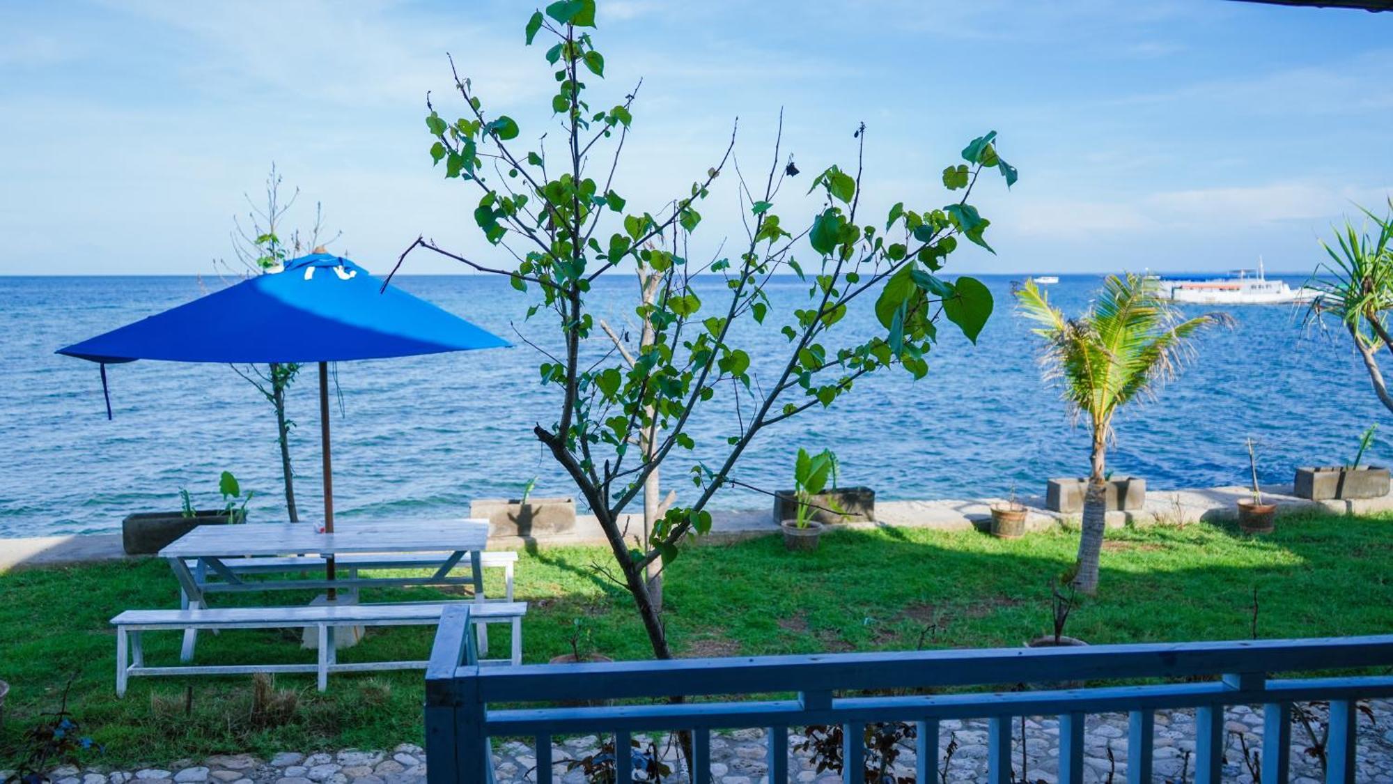 Moyo Island Resort Pokoj fotografie
