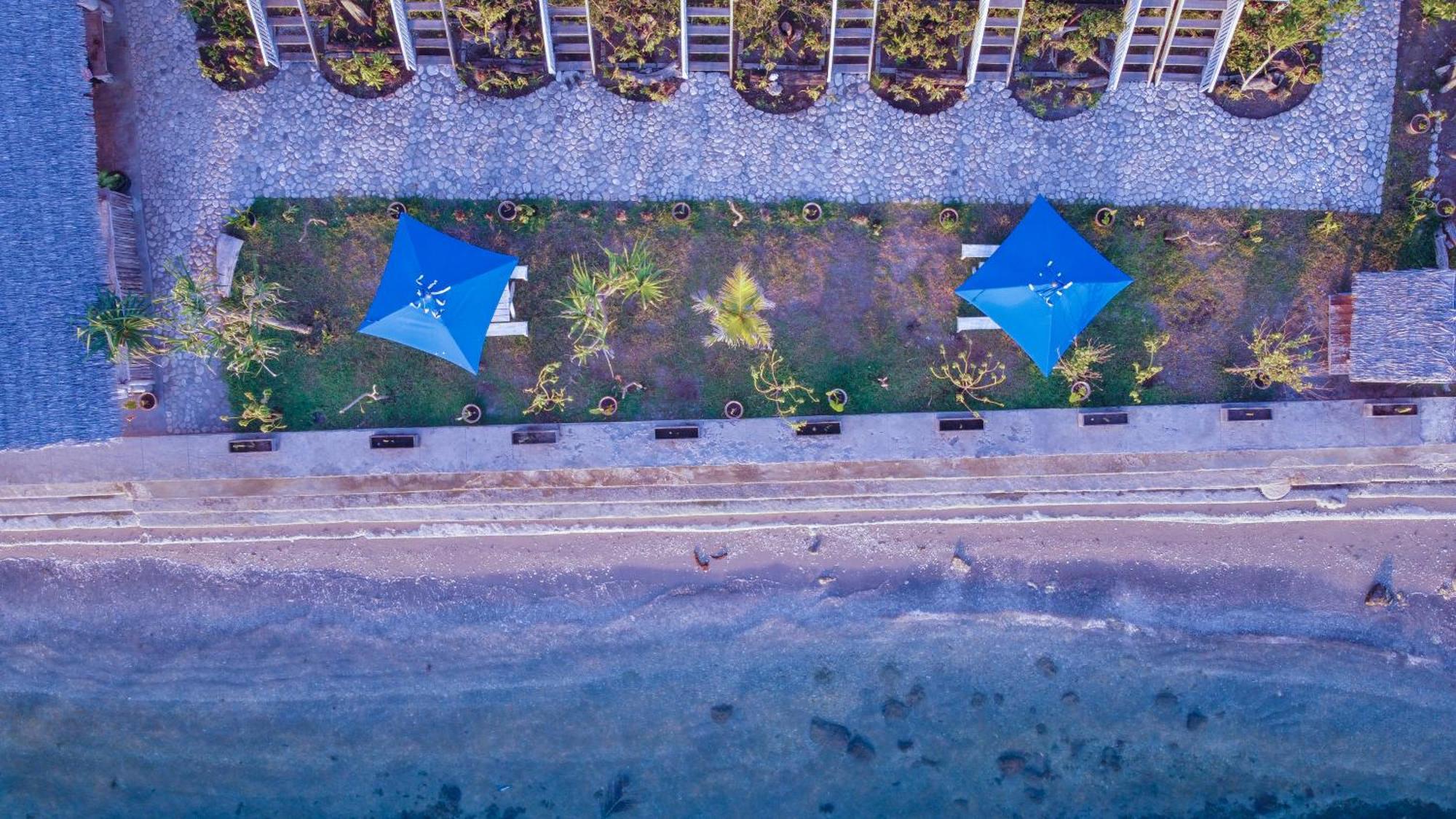 Moyo Island Resort Exteriér fotografie
